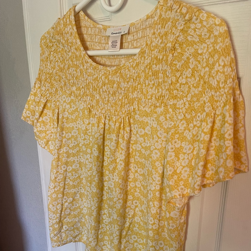 Urban Romantics Yellow blouse